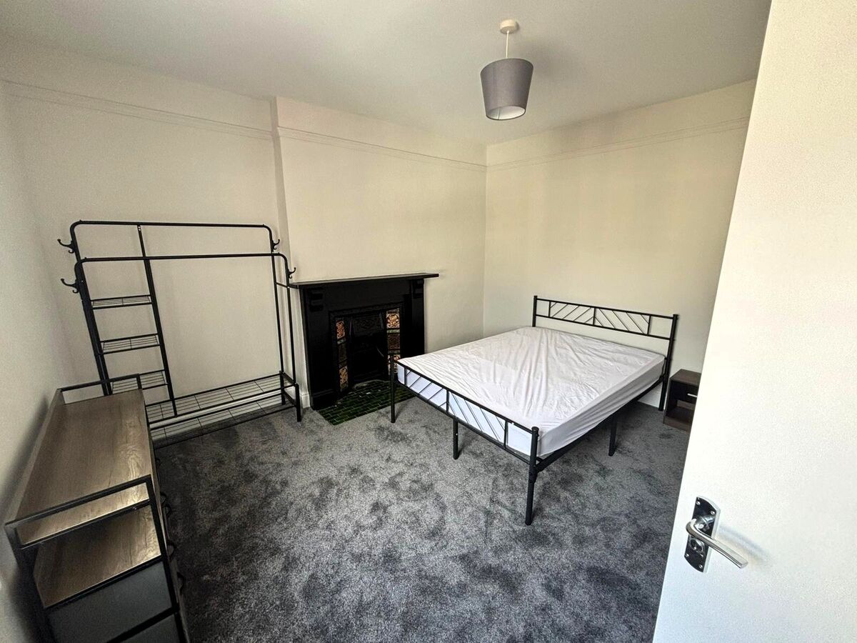 10b PHOTO-2025-10-13-20-12-30 (2).jpg