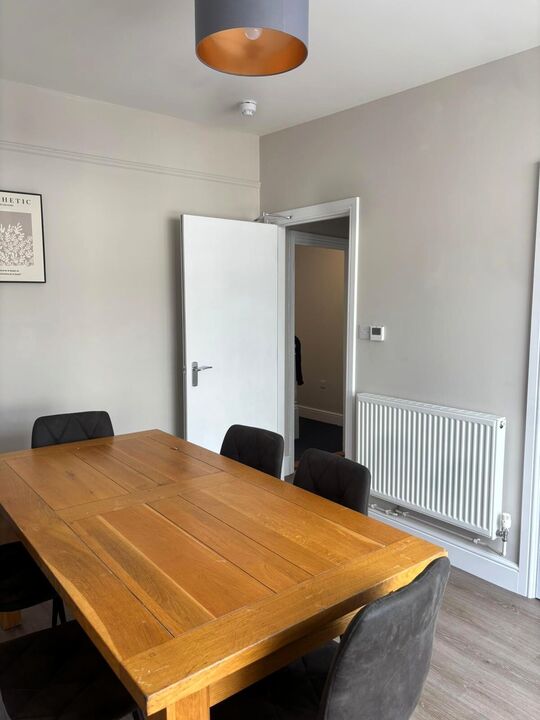 5a. 9e5e1f7f-0ee6-416e-87ee-c0c0c2de09c8.jpeg