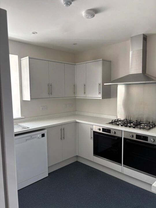 6. 09416695-3642-4ab3-a880-a81f04b1fbe8.jpeg