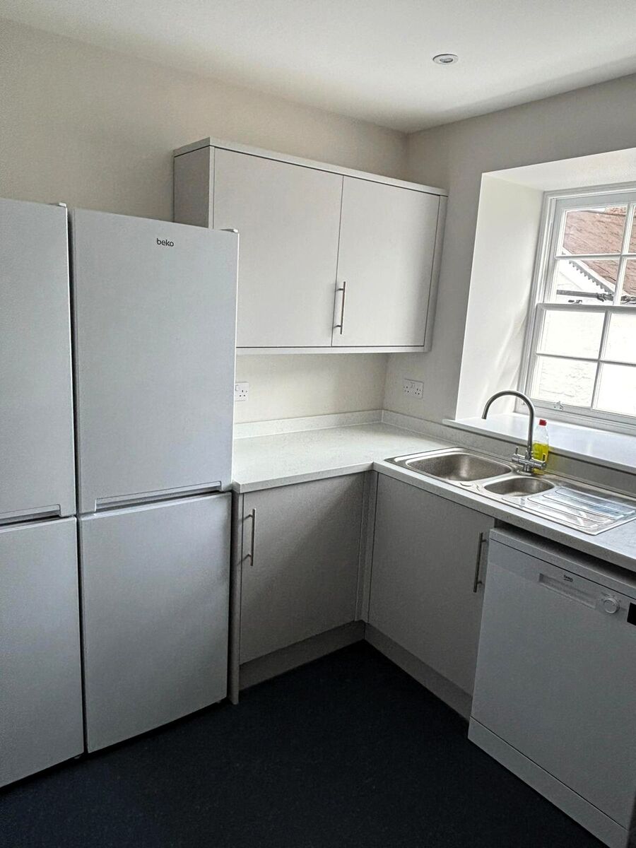 8. PHOTO-2025-10-13-20-12-24.jpg